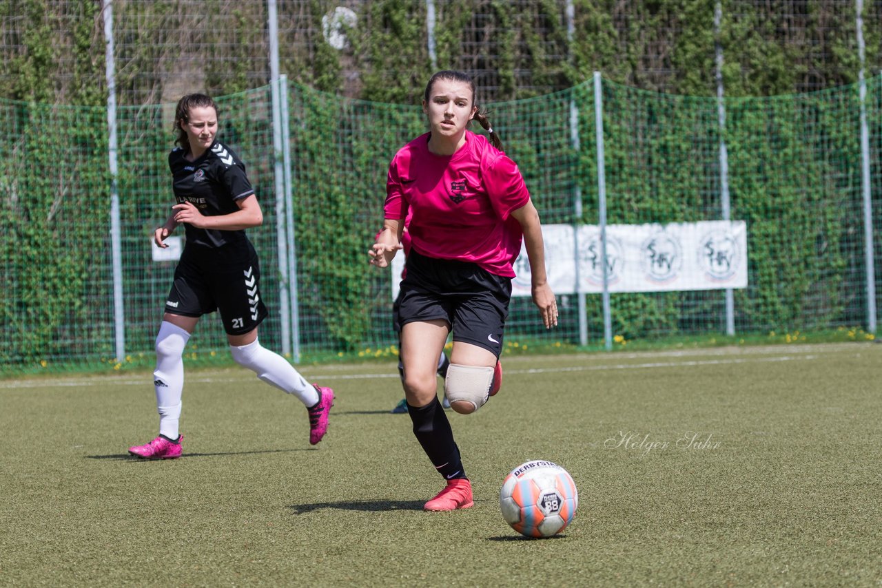 Bild 58 - B-Juniorinnen Pokalfinale SV Henstedt Ulzburg - SG Holstein Sued : 2:0